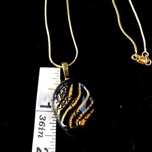 Glass fritted pendant necklace